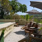 Bed & Breakfast Maison D'anvers 4*