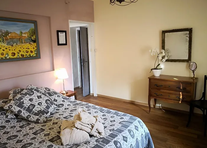 Maison D'anvers Alojamento de Acomodação e Pequeno-almoço Valréas